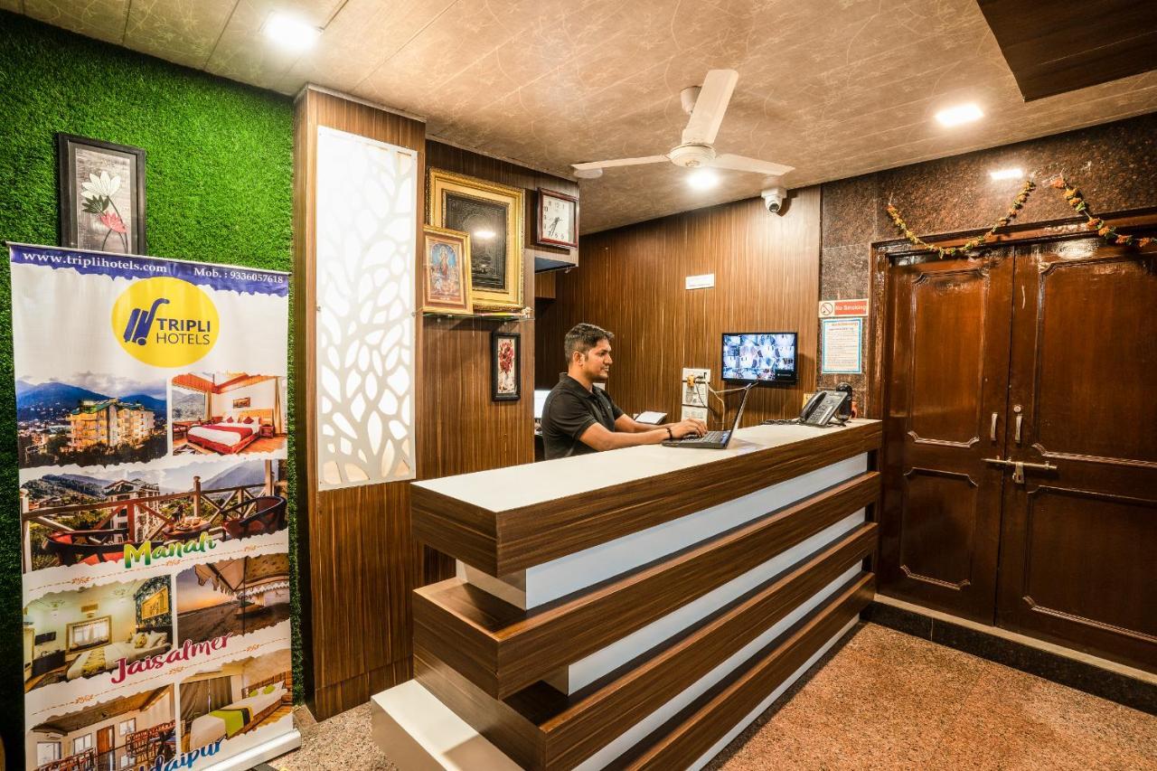 Tripli Udaipur Hotel Buitenkant foto