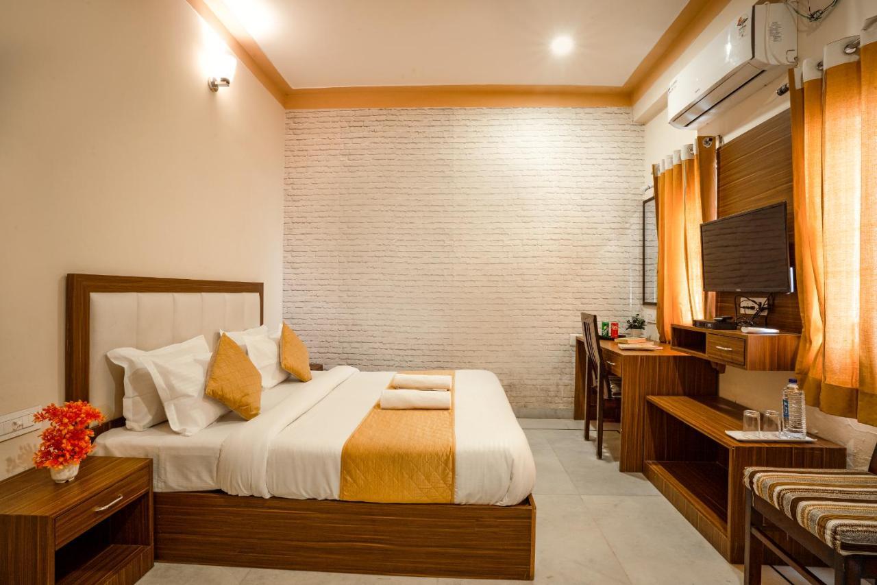 Tripli Udaipur Hotel Buitenkant foto