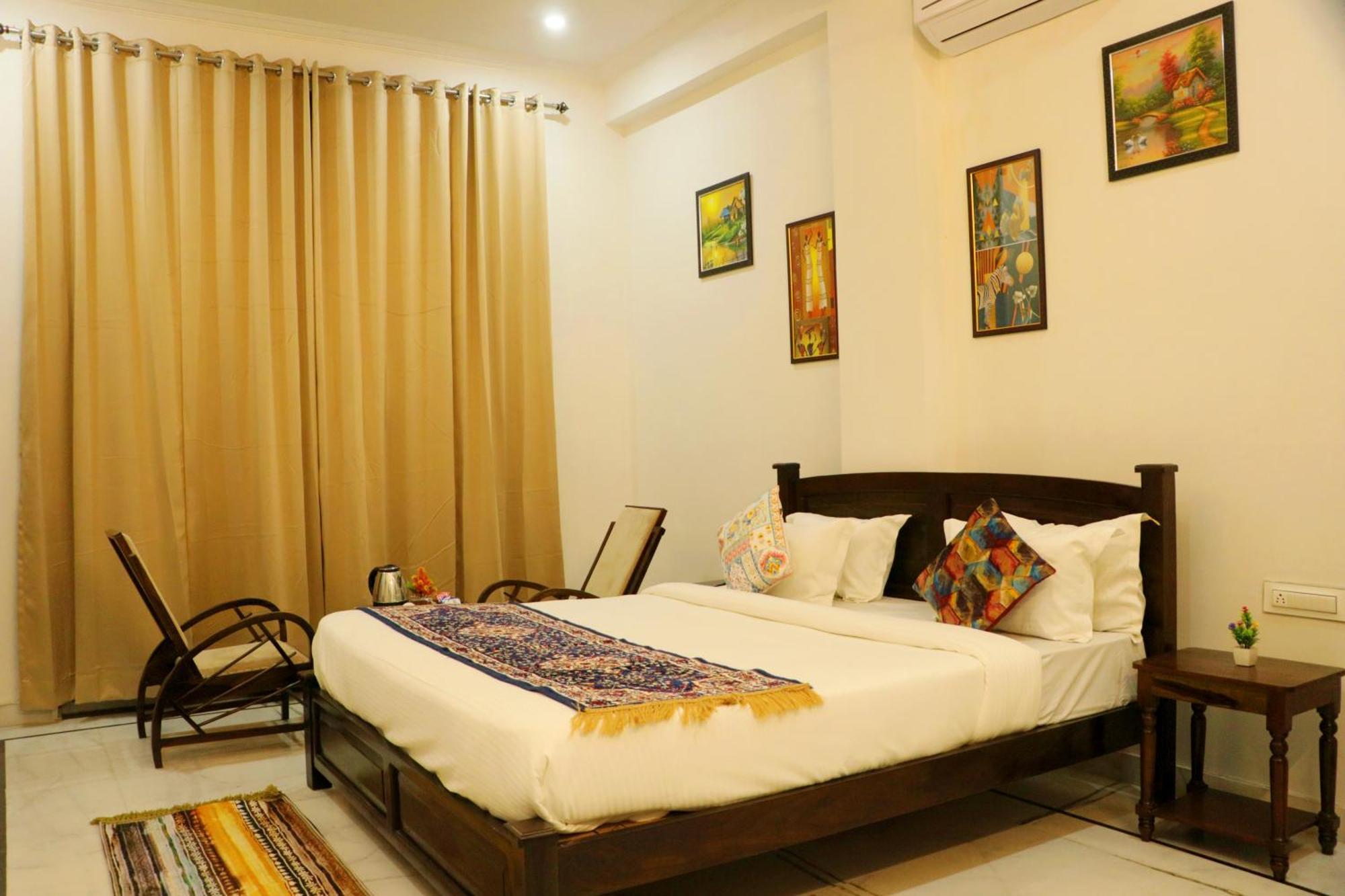 Tripli Udaipur Hotel Buitenkant foto